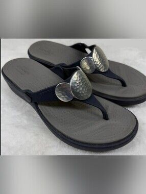 CROCS Women's Blsck Flip Sandal with Silver Mickey